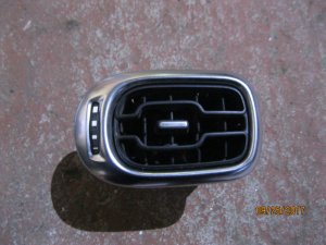Дефлектор воздушный Citroen C3 Picasso 2008-2017 (9682570377) — фото 1