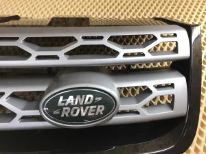 Решетка радиатора Land Rover Discovery Sport 2014> (FK72BA100CAW) — фото 13