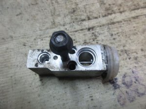 Клапан кондиционера Hyundai Accent II (+ТАГАЗ) 2000-2012 (976041C100) — фото 3