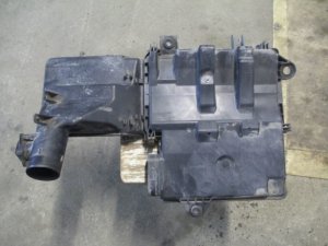 Корпус воздушного фильтра Mazda 3 (BK) 2002-2009 (1.3 1.6 В СБОРЕ ZJ0113Z0XD) — фото 3