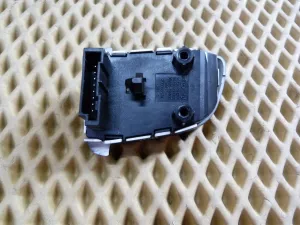 Блок кнопок в руль Kia Ceed 2007-2012 (В РУЛЕВОЕ КОЛЕСО 967201H100 967201H200 967201H550) — фото 4