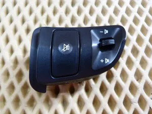 Блок кнопок в руль Kia Ceed 2007-2012 (В РУЛЕВОЕ КОЛЕСО 967201H100 967201H200 967201H550) — фото 7