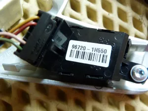 Блок кнопок в руль Kia Ceed 2007-2012 (В РУЛЕВОЕ КОЛЕСО 967201H100 967201H200 967201H550) — фото 21