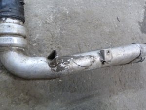 Патрубок интеркулера VW Touareg 2002-2010 — фото 3