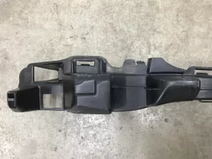Направляющая переднего бампера Mercedes Benz W204 2007-2015 (ПОСЛЕ 2010 ГОДА A2048854065) — фото 11