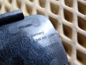 Заглушка буксировочного крюка Mercedes Benz W246 B-klasse 2012-2018 (ЗАДНЯЯ A2468851022) — фото 4