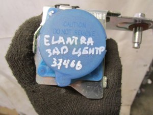 Ремень безопасности задний центральный Hyundai Elantra 2006-2011 (898502H0009P) — фото 4