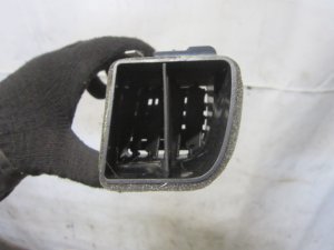 Дефлектор воздушный Skoda Roomster 2006-2015,Fabia 2007-2015 (ЛЕВЫЙ В ТОРПЕДО 5J0819701C9B9) — фото 3