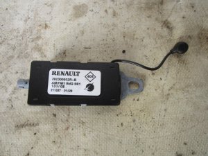 Блок электронный Renault Laguna III 2008-2015 (АНТЕННЫЙ УСИЛИТЕЛЬ 282300002R) — фото 1