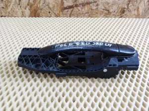 Ручка наружная двери задней левая VW Polo (Sed RUS) 2011> (В СБОРЕ 5N0837205M 5N0839885H) — фото 2