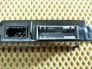 Блок электронный Land Rover Range Rover Sport 2005-2012 (МОДУЛЬ УПРАВЛЕНИЯ BLUETOOTH 8H2210F845AA) — фото 3