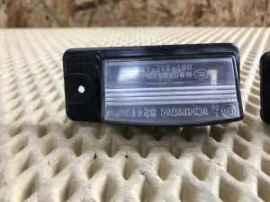 Фонарь подсветки номера Nissan Murano (Z51) 2008-2015 — фото 3