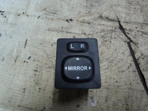 Переключатель регулировки зеркала Toyota RAV 4 2000-2005 — фото 1