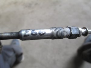 Свеча накаливания BMW X3 E83 2004-2010,1-серия E87/E81 2004-2011,3-серия E90/E91 2005-2012,5-серия E60/E61 2003-2009,5-серия F10/F11 2009-2016,X5 E70 2007-2013,X6 E71 2008-2014,3-серия E92/E93 2006-2012,X1 E84 2009-2015 (0250603006) — фото 2