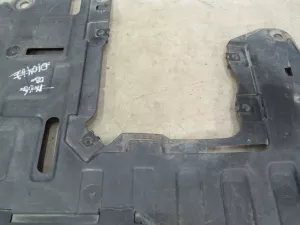 Пыльник двигателя центральный Honda CR-V 2012-2018 (74112T0A 74113T0A) — фото 6
