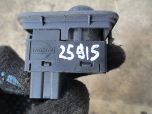Переключатель регулировки зеркала Nissan Almera N16 2000-2006,Patrol (Y61) 1997-2009,Terrano II (R20) 1993-2006,Almera Tino 2000-2006,King Cab D22 1998-2012,X-Trail (T30) 2001-2006,NP300 2008> (25570BM400) — фото 4