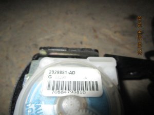 Ремень безопасности задний центральный Nissan Tiida (C11) 2007-2014 — фото 2
