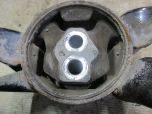 Опора двигателя левая Hyundai Solaris 2010-2017 (218301R050) — фото 3