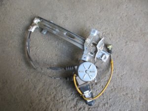 Стеклоподъемник электр. задний левый Kia Spectra 2001-2011 — фото 2
