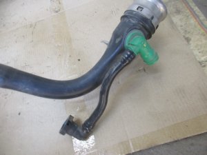 Горловина топливного бака BMW X5 E70 2007-2013 — фото 3