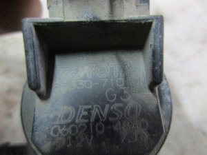 Насос омывателя Toyota Auris (E15) 2006-2012 — фото 5