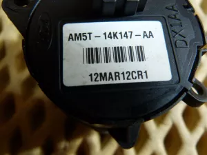Блок кнопок в руль Ford Focus III 2011-2019 (НА РУЛЬ УПРАВЛЕНИЯ МАГНИТОЛОЙ AM5T14K147AA) — фото 6