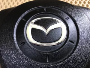 Подушка безопасности в рулевое колесо Mazda 3 (BK) 2002-2009 (ПОСЛЕ 2005 ГОДА НА ОДИН ПОДРЫВ BP4S57K00B) — фото 3