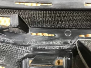 Решетка в бампер центральная Mercedes Benz W205 2014> (A2058856204) — фото 27