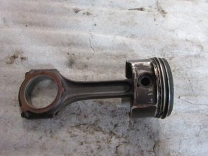 Поршень с шатуном Mercedes Benz W211 E-Klasse 2002-2009 (KOMPRESSOR 271.941 A2710302217) — фото 1