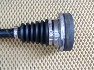 Полуось передняя левая VW Golf VI 2009-2013,A3 [8PA] Sportback 2004-2013,Golf Plus 2005-2014,Golf V 2003-2009,Touran 2003-2010,Jetta 2006-2011,Passat CC 2008-2017,EOS 2006-2015,Scirocco 2008-2017,Yeti 2009>,Passat [B7] 2011-2015 — фото 3