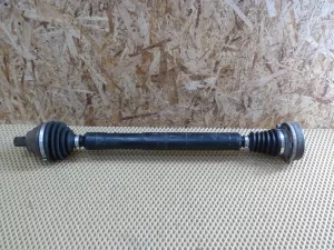 Полуось передняя правая VW Passat [B7] 2011-2015,A3 [8PA] Sportback 2004-2013,Golf Plus 2005-2014,Passat [B6] 2005-2010,Golf V 2003-2009,Jetta 2006-2011,Passat CC 2008-2017,EOS 2006-2015,Golf VI 2009-2013,Scirocco 2008-2017 — фото 1