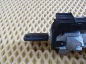 Замок зажигания Ford Focus II 2005-2008,Discovery III 2004-2009,C-MAX 2003-2010,Galaxy 2006-2015,S-MAX 2006-2015,Mondeo IV 2007-2015,Focus II 2008-2011,Range Rover Sport 2005-2012,Focus III 2011>,C-MAX 2010> (3M513F880AD) — фото 2