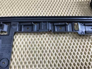 Направляющая заднего бампера VW Passat [B6] 2005-2010 (УНИВЕРСАЛ 3C9807393 3C9807394) — фото 11