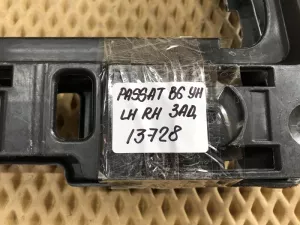 Направляющая заднего бампера VW Passat [B6] 2005-2010 (УНИВЕРСАЛ 3C9807393 3C9807394) — фото 16