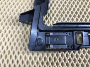 Направляющая заднего бампера VW Passat [B6] 2005-2010 (УНИВЕРСАЛ 3C9807393 3C9807394) — фото 4