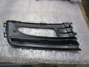 Решетка в бампер левая VW Polo (Sed RUS) 2011> (ПОСЛЕ 04.05.2015 ГОДА ПОД ПТФ С НАКЛАДКОЙ 6RU853665F) — фото 2
