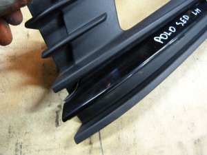 Решетка в бампер левая VW Polo (Sed RUS) 2011> (ПОСЛЕ 04.05.2015 ГОДА ПОД ПТФ С НАКЛАДКОЙ 6RU853665F) — фото 4