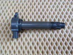 Катушка зажигания Mitsubishi Lancer (CX,CY) 2007-2017,Outlander XL (CW) 2006-2012,4007 2008-2013,Pajero/Montero Sport (KH) 2008-2015,ASX 2010>,Outlander (GF) 2012>,C-Crosser 2008-2013,4008 2012-2017,C4 Aircross 2012-2017 (1832A016) — фото 1