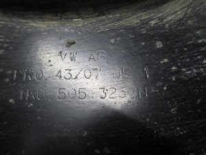 Рычаг задний верхний Audi A3 [8P1] 2003-2013;A3 [8PA] Sportback 2004-2013;A3 [8V] 2013-2020;Q3 (8U) 2012-2018;Q3 (F3) 2018>;TT(8J) 2006-2015;TT(8S) 2015>;Altea 2004-2015;Leon (1P1) 2005-2013;Leon (5F) 2013-2020;Toledo III 2004-2009;Karoq 2017>;Kodiaq 2017>;Octavia (A5 1Z-) 2004-2013;Superb 2008-2015;Superb 2015>;Yeti 2009-2018;EOS 2006-2015;Golf Plus 2005-2014;Golf Sportsvan 2014-2020;Golf V 2003-2009;Golf VI 2009-2013;Golf VII 2012-2020;Jetta 2006-2011;Jetta 2011-2018;Passat [B6] 2005-2010;Passat [B8] 2015>;Passat CC 2008-2017;Tiguan 2007-2011;Tiguan 2016>;Touran 2003-2010;Touran(5T) 2016> (1K0505323N) — фото 5