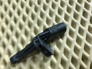 Датчик ABS задний правый Skoda Octavia (A5 1Z-) 2004-2013,A3 [8PA] Sportback 2004-2013,Golf V Plus 2005-2014,Passat [B6] 2005-2010,Golf V 2003-2009,Touran 2003-2010,A3 [8P1] 2003-2013,Jetta 2006-2011,Leon (1P1) 2005-2013 (WHT003858 1K0927808) — фото 4