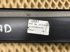 Накладка стойки двери задней правой Audi Q7 [4L] 2005-2015 (ВЕРТИКАЛЬНАЯ ЗАДНЯЯ 4L0839904A) — фото 11