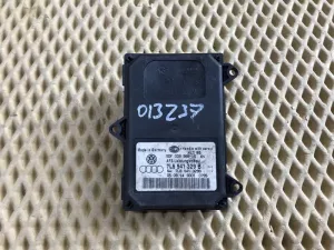 Блок управления светом Audi A3 [8P1] 2003-2013 Audi A3 [8PA] Sportback 2004-2013 Skoda Octavia (A5 1Z-) 2004-2013 Skoda Superb (3T) 2008-2015 VW Golf VI 2009-2013 VW Tiguan 2007-2011 VW Tiguan 2011-2016 VW Touareg 2002-2010 (УПРАВЛЕНИЯ АДАПТИВНОГО СВЕТА 7L6941329B) — фото 1