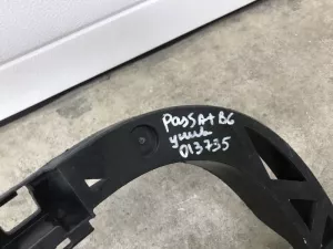 Направляющая заднего бампера VW Passat [B6] 2005-2010 (ЦЕНТРАЛЬНАЯ УНИВЕРСАЛ 3C9807863) — фото 15