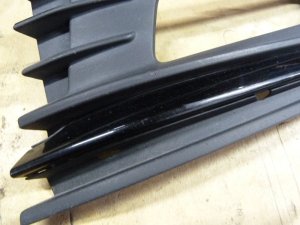 Решетка в бампер левая VW Polo (Sed RUS) 2011> (ПОСЛЕ 04.05.2015 ГОДА ПОД ПТФ С НАКЛАДКОЙ 6RU853665F) — фото 4