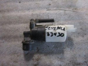 Насос омывателя Citroen C-Elysee 2012>,C4 2005-2011,C5 2004-2008,C1 2005-2014,Logan 2005-2014,Megane II 2003-2009,307 2001-2008,206 1998-2012,607 2000-2010,C5 2001-2004,Clio II/Symbol 1998-2008,Berlingo (M49) 1996-2002 (8200067015) — фото 1