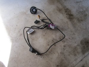 Проводка двери передней правой Audi A4 [B7] 2005-2007 (ОБШИВКИ ДВЕРИ ПЕРЕДНЕЙ ПРАВОЙ 8E1971035DJ) — фото 1