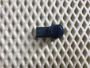 Датчик парковки VW Amarok 2010> VW Caddy III 2004-2015 VW Golf Plus 2005-2014 VW Golf VI 2009-2013 VW Golf VII 2012-2020 VW Jetta 2011-2018 VW Passat [B6] 2005-2010 VW Passat [B7] 2011-2015 VW Passat CC 2008-2017 VW Polo (HB) 2009-2017 VW Polo (Sed RUS) 2011-2020 VW Sharan 2010-2022 VW Tiguan 2007-2011 VW Tiguan 2011-2016 VW Touareg 2010-2018 VW Touran 2010-2016 VW Transporter T5 2003-2015 (3C0919275L) — фото 1