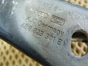 Петля капота Audi A8 [4E] 2002-2010 (4E0823302E 4E0823301E) — фото 7