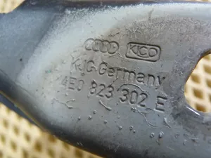 Петля капота Audi A8 [4E] 2002-2010 (4E0823302E 4E0823301E) — фото 8