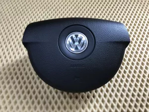 Подушка безопасности в рулевое колесо VW Passat [B6] 2005-2010 — фото 1